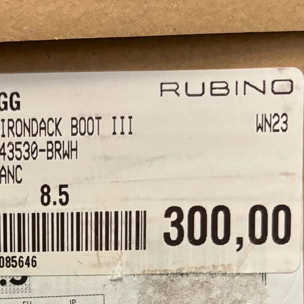 Brand New UGG Adirondack III Winter Boots – White, Size 8.5 - Picture 14 of 14